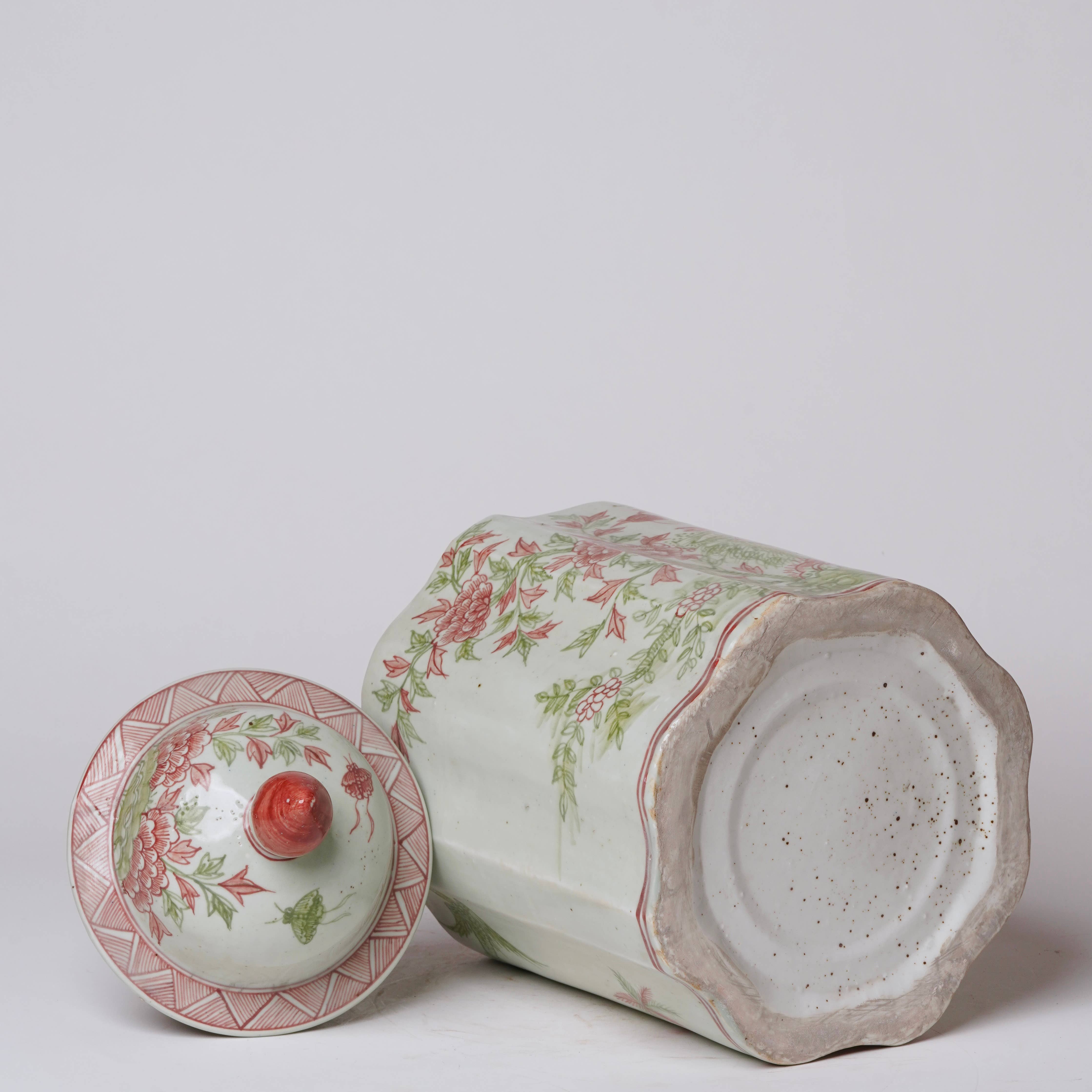 Cobalt Guild - Wholesale Decorative Jar - Pink and Green Porcelain Golden Pheasant Ribbed Lidded Jar3