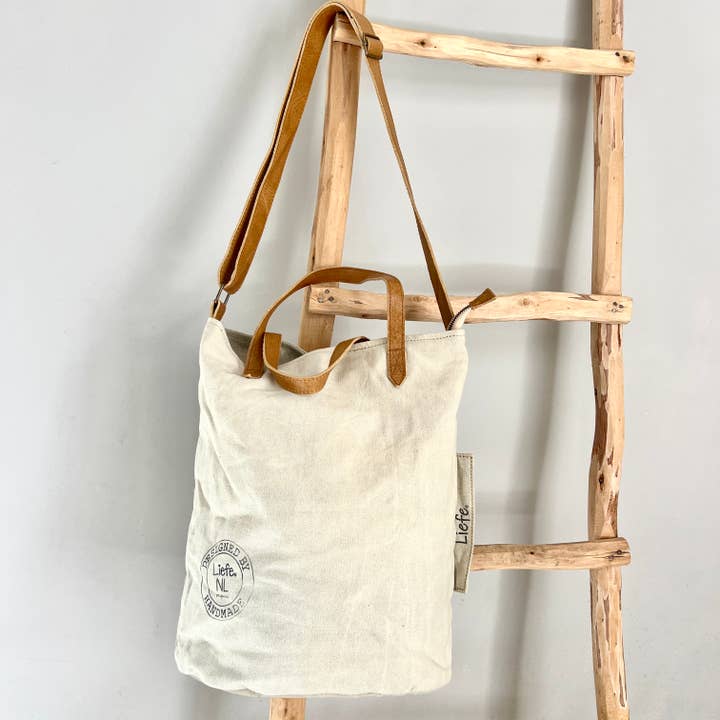 Liefe NL – Großhandel Schultertasche – Damen – BucketBag (helles Canvas) – robust und nachhaltig4