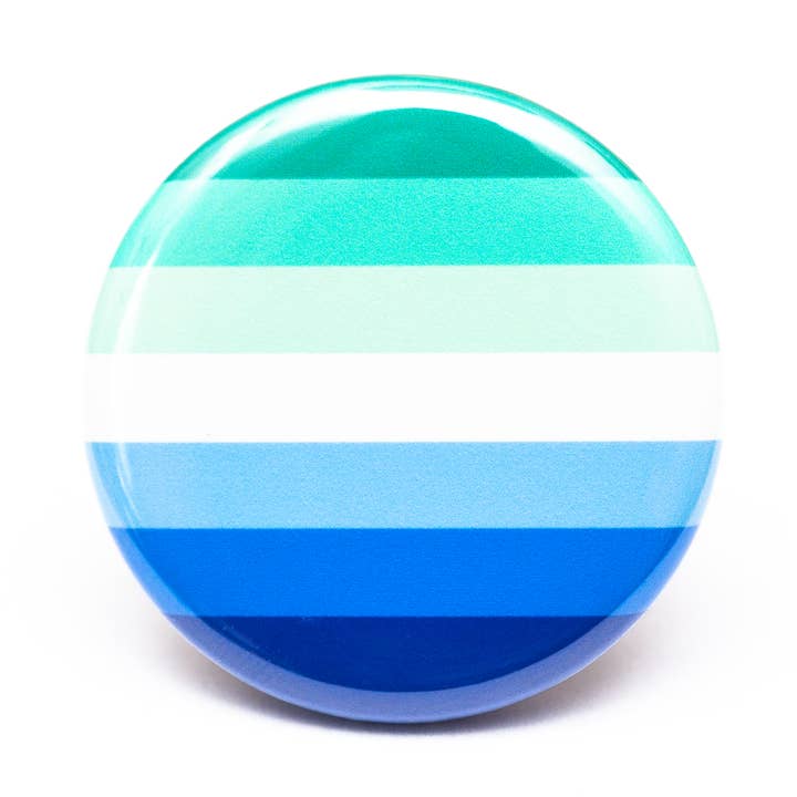 Épingle/bouton LGBTQ+ du drapeau de la fierté des hommes gais pour la vente par Crafty Queer Studio