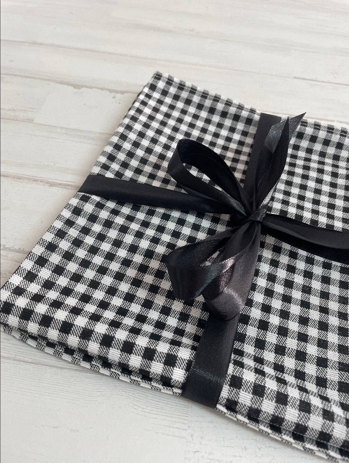 Huca Home - Vente Serviettes de table en tissu - LOT DE 2 SERVIETTES EN PAPIER VICHY NOIR PETIT CARRÉ1