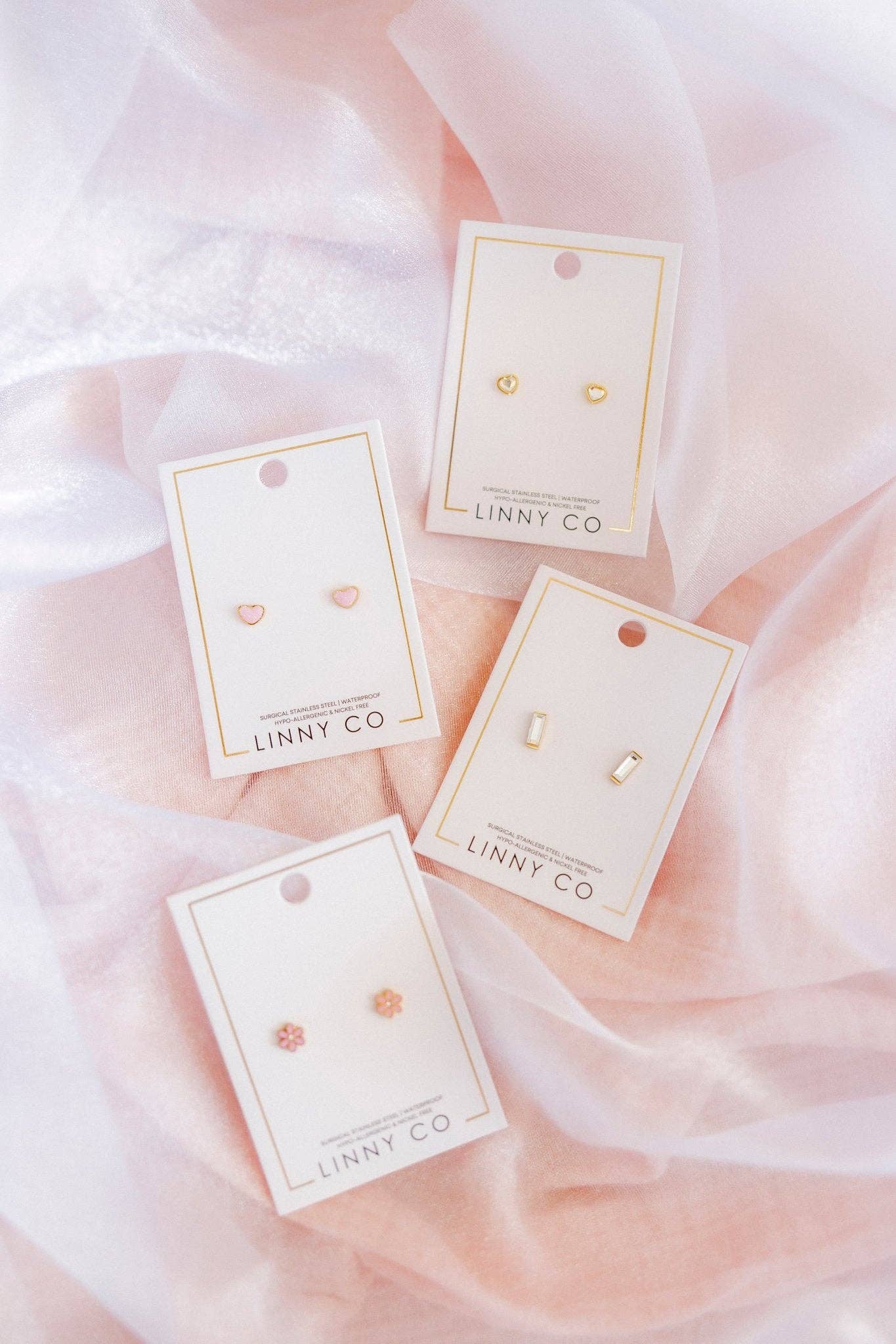 LINNY CO - Wholesale Stud/Post Earrings - Screwback Stud Earrings - Nora Heart Pink16