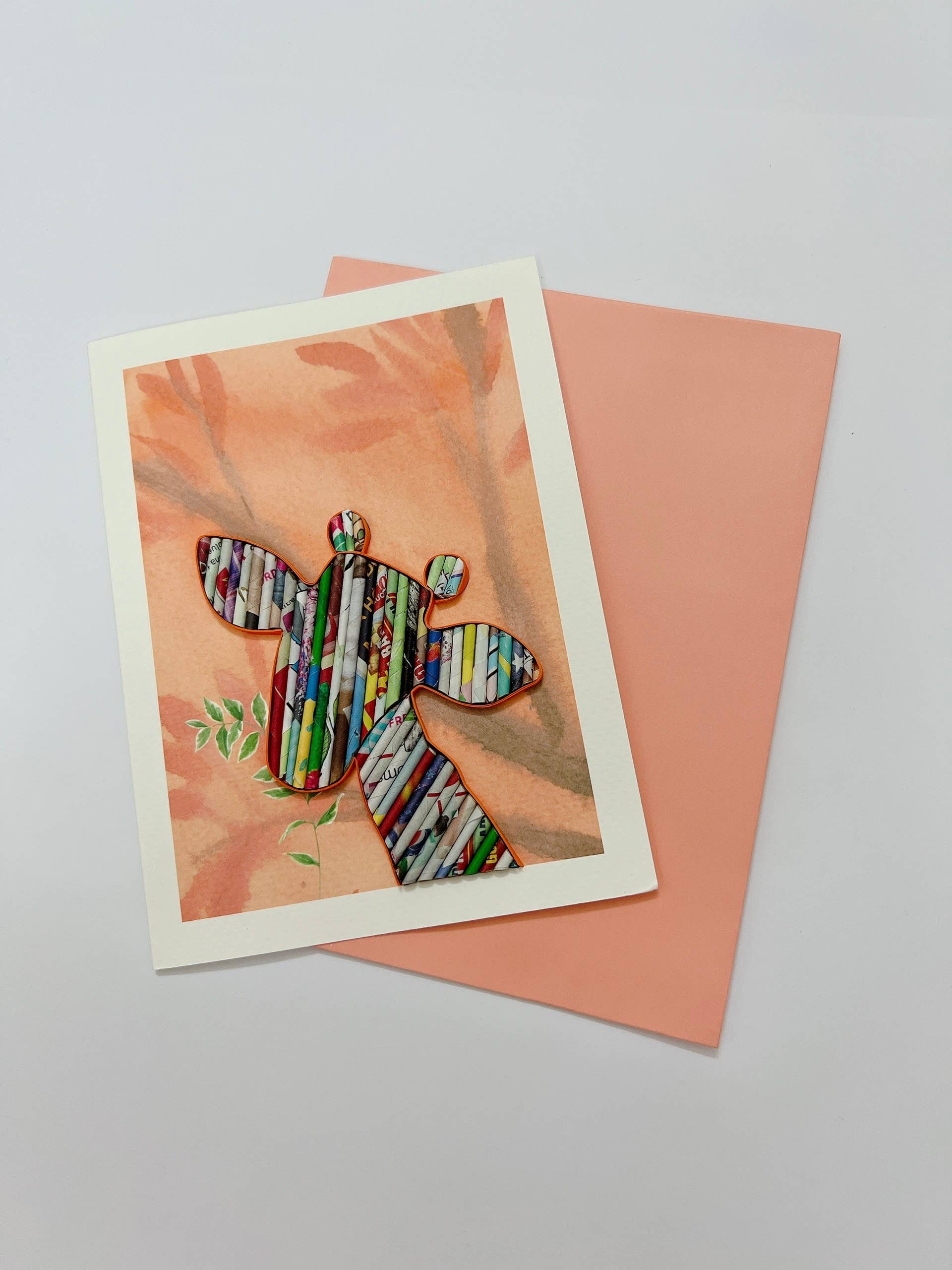 Loving Nature - Vente Carte de vœux classique - Carte girafe fabriquée à la main par Recycled Magazine5