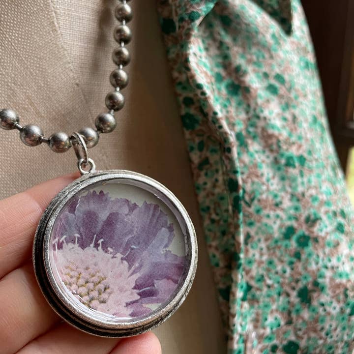 joeyfivecents - Wholesale Pendant/Charm Necklace - Large Chunky Silver Necklace - flowers, garden, rich color4