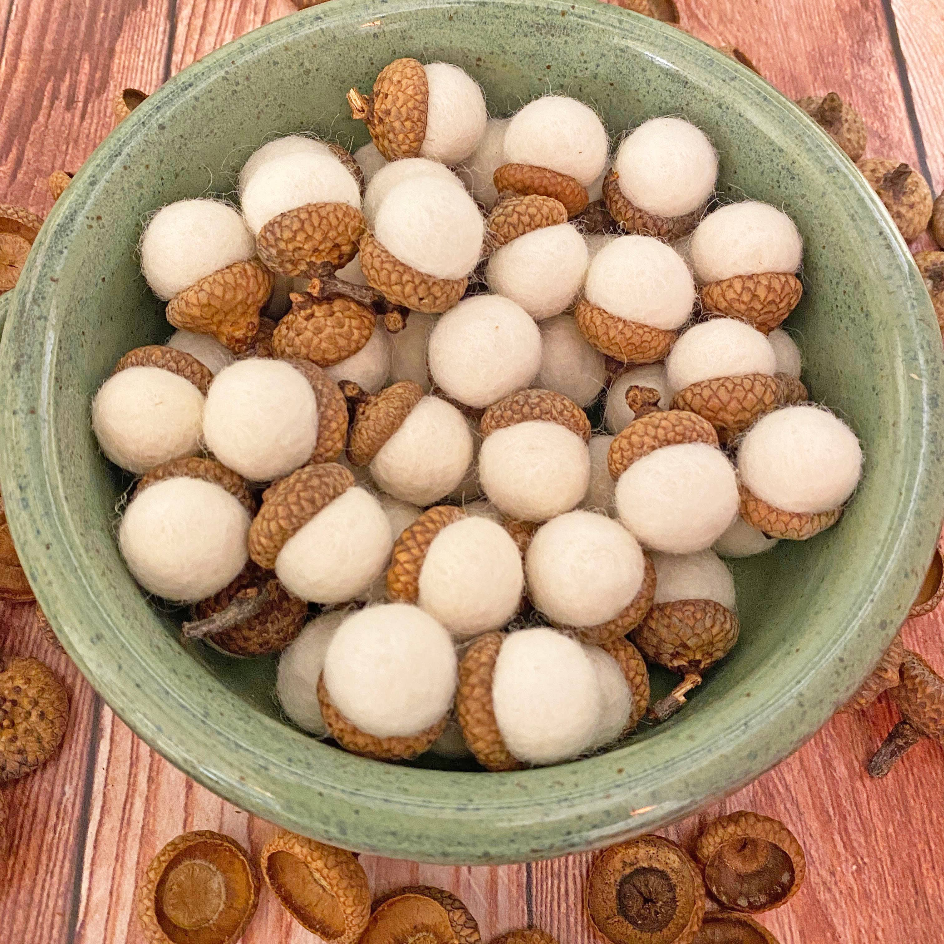 Oakwind Hollow - Wholesale Decorative Tabletop Object - MINI Felt Wool Acorns Fresh Cream3