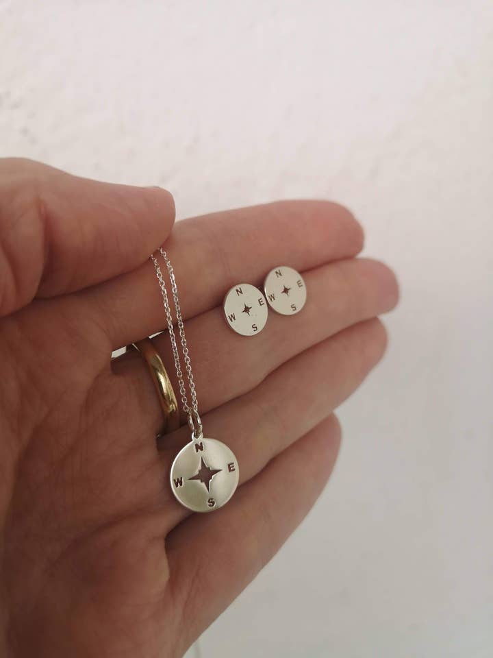 El Camino Necklace (Sterling Silver) for wholesale by Annabelle Hardie