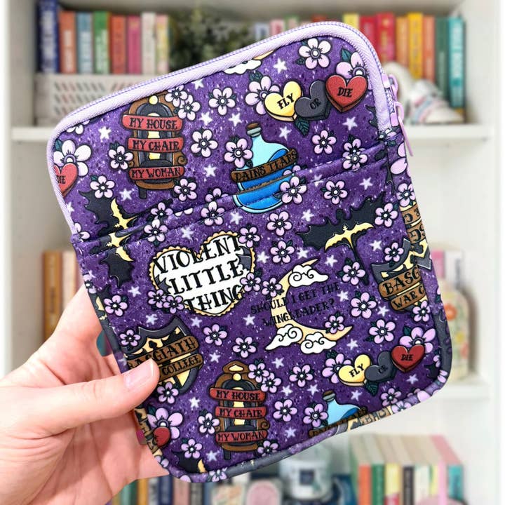 Housse pour Kindle « Petite chose violente » pour la vente par Posh Paperie