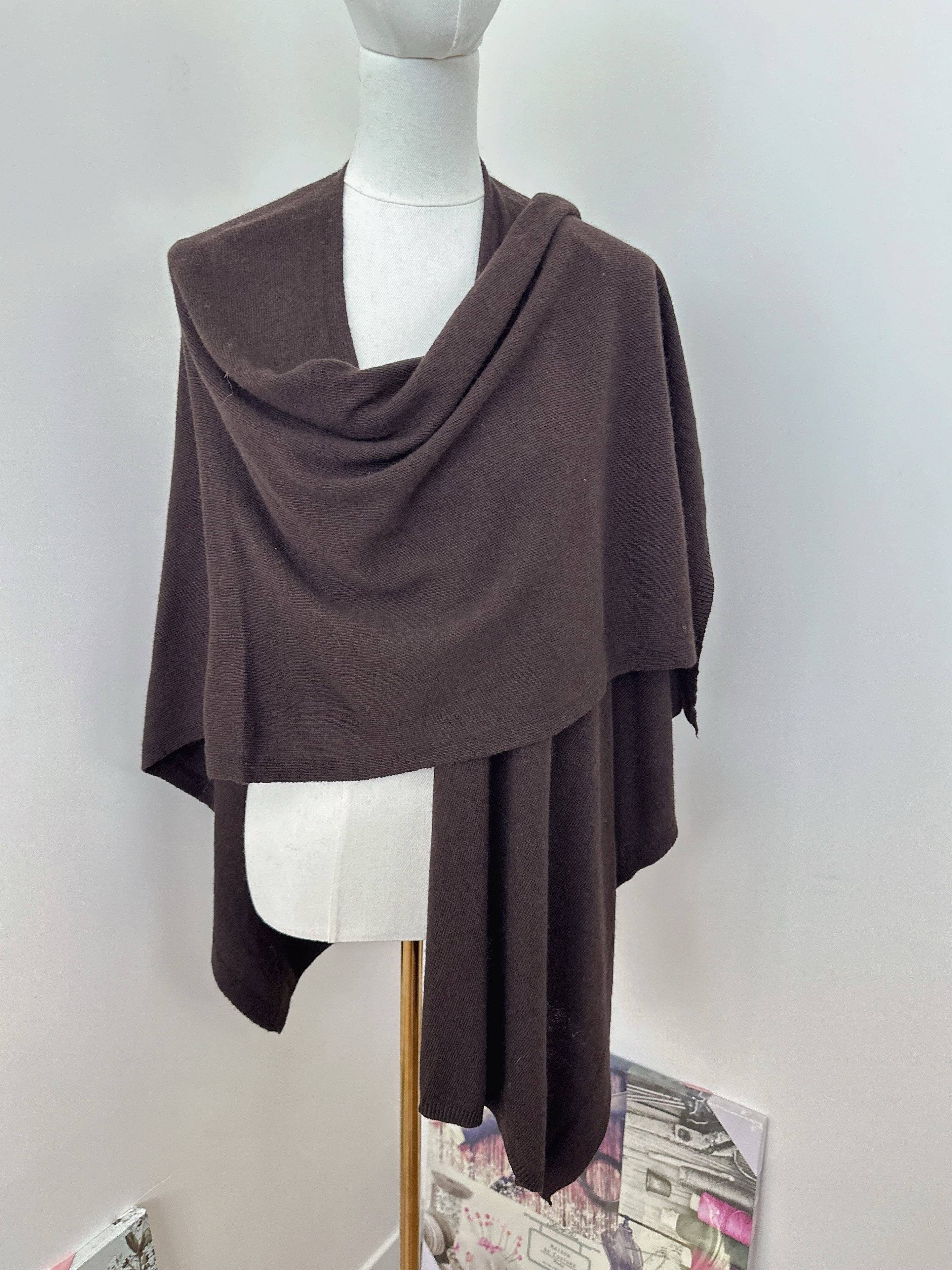 Orice - Wholesale Poncho - Women's - Knit poncho cape O/S fall/christmas - Orice14