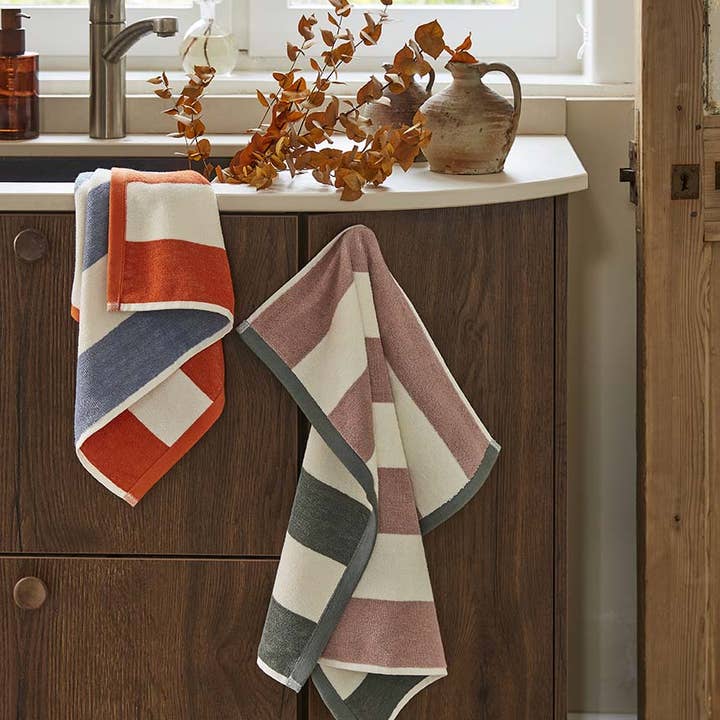 Maison Otto French Lifestyle Distribution - Wholesale Tea towel - Rivages Terry Hand Towel Pink Kaki by Coucke France3