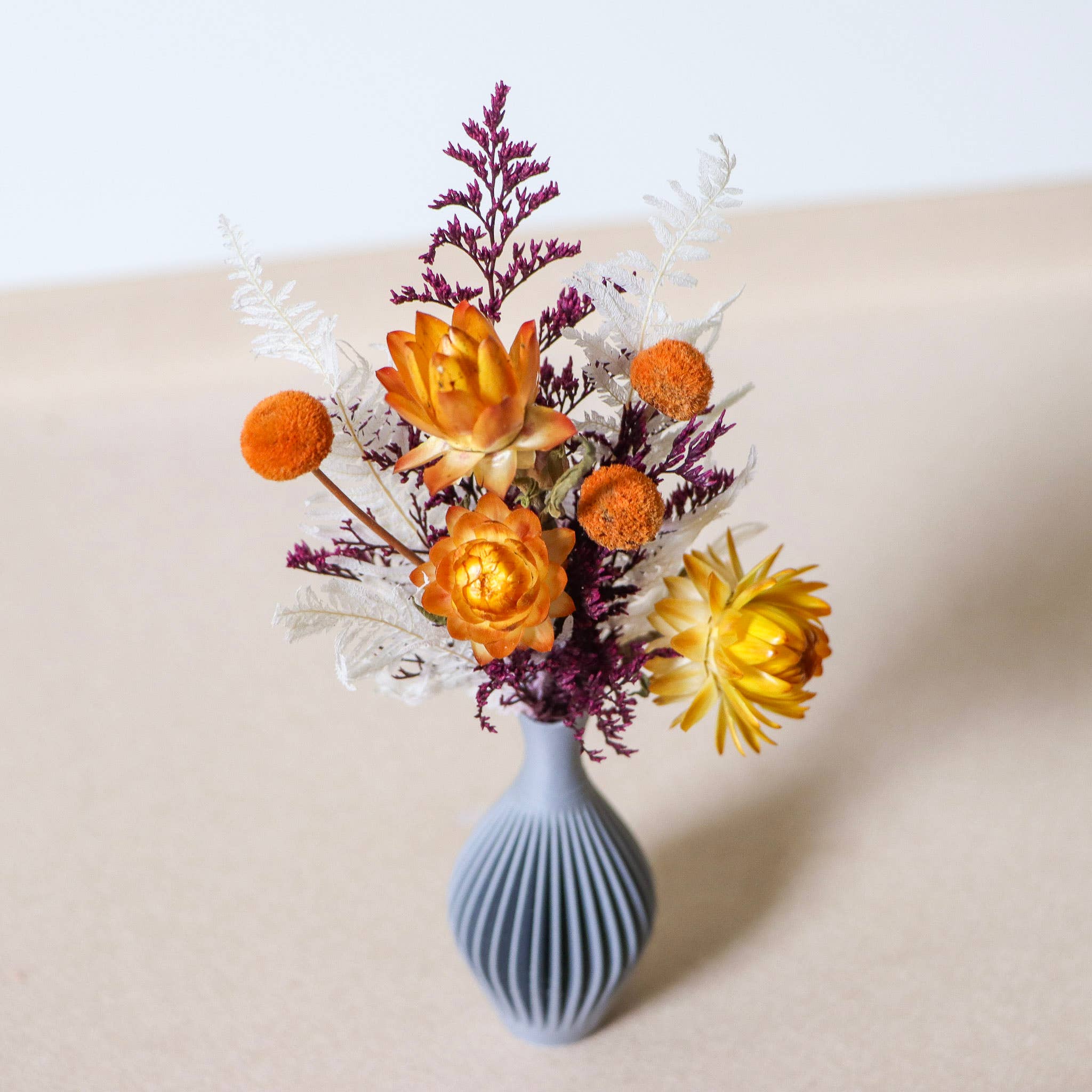 Central Market Flowers - Wholesale Dried/Pressed Flowers - Bitty Bloom Magnets - Assorted1