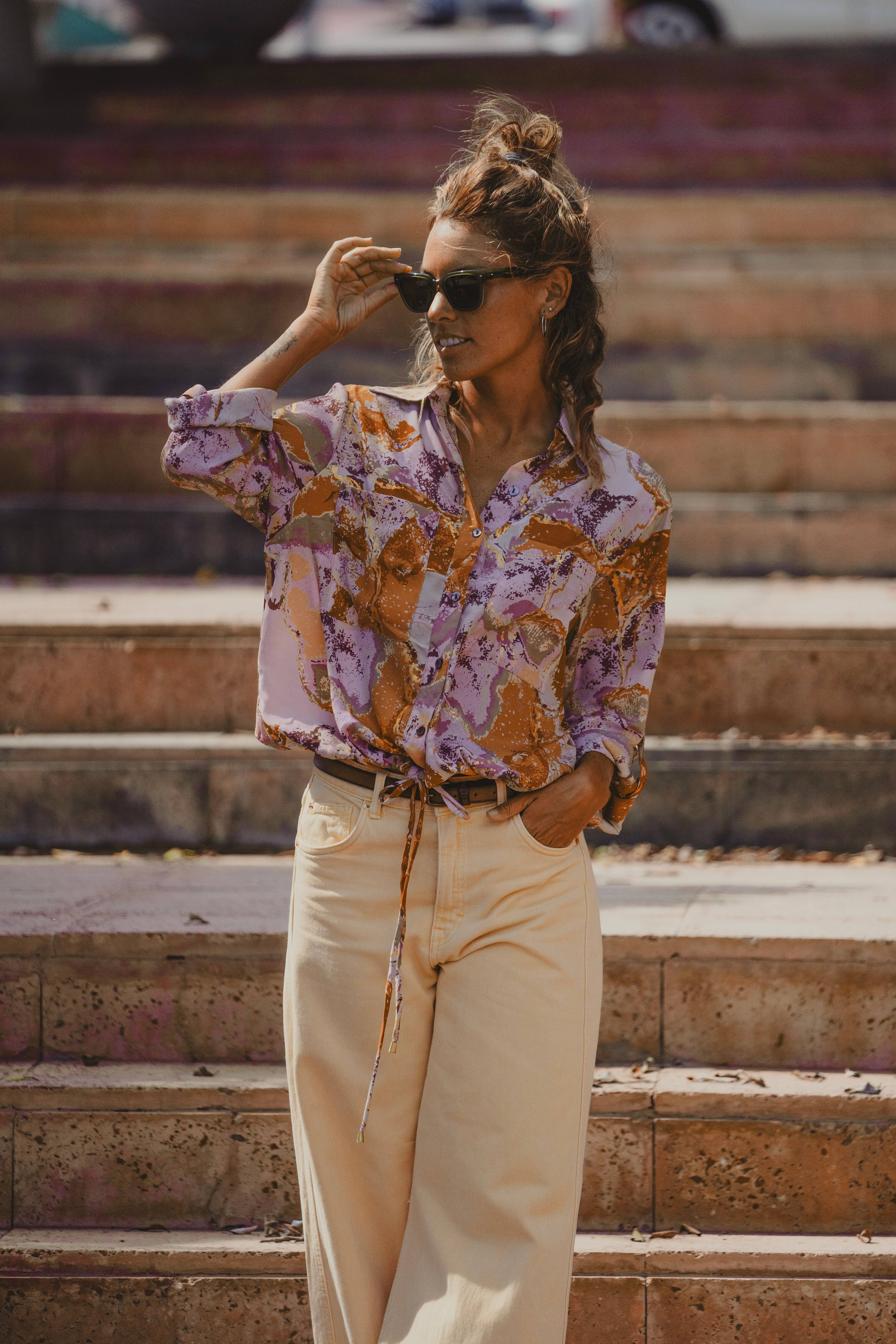 Arena Formentera – wholesale Tröja med knappar – Dam – Bohemisk blus med knäppt krage och fickor10