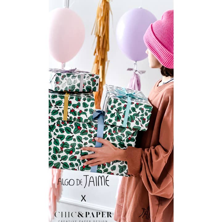 CHIC&PAPER - Wholesale Wrapping Paper Roll - Mini roll 70cm x 2m MISTLETOE AdJ3