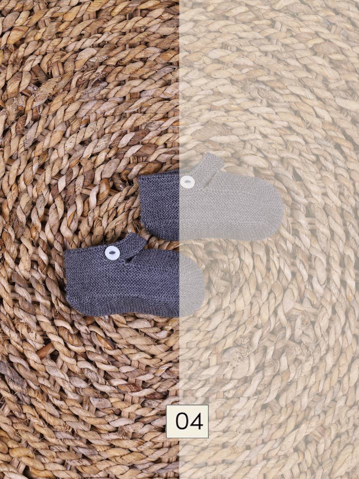 Botas knitted in merino wool | WINTER DAY for wholesale by Wedoble: sustainable children's fashion