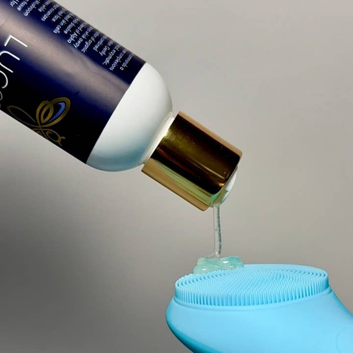 Lucce Bee – wholesale Facial exfoliant/scrub – Enzyme Polish – Pineapple & Papaya Exfoliator1