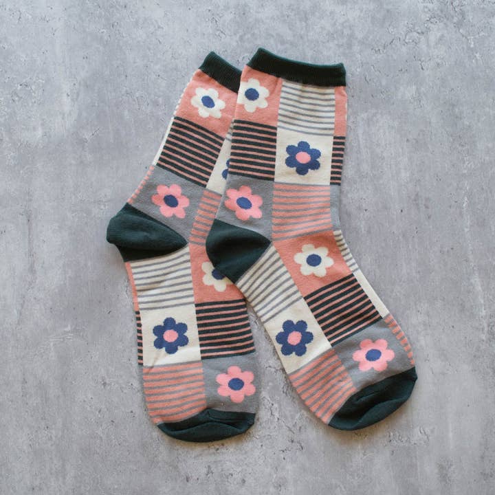 Tiepology - Wholesale Socks - Women's - Daisy Multi Striped Socks