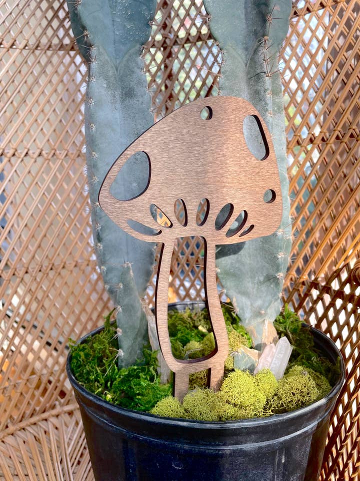 Mushroom Plant Trellis for wholesale by MercuryX Shop