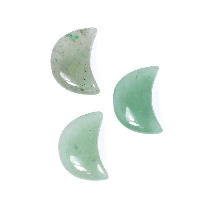 Mini cristal lune en aventurine verte pour guérison pour la vente par The Psychic Tree