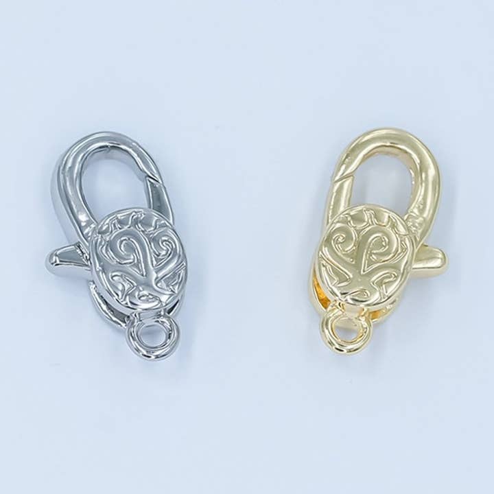 24K Goud Gevuld 13mm Ambachtelijk Gegraveerde Karabijnsluiting in Goud & Zilver | Z1139 voor wholesale door Aim Eternal