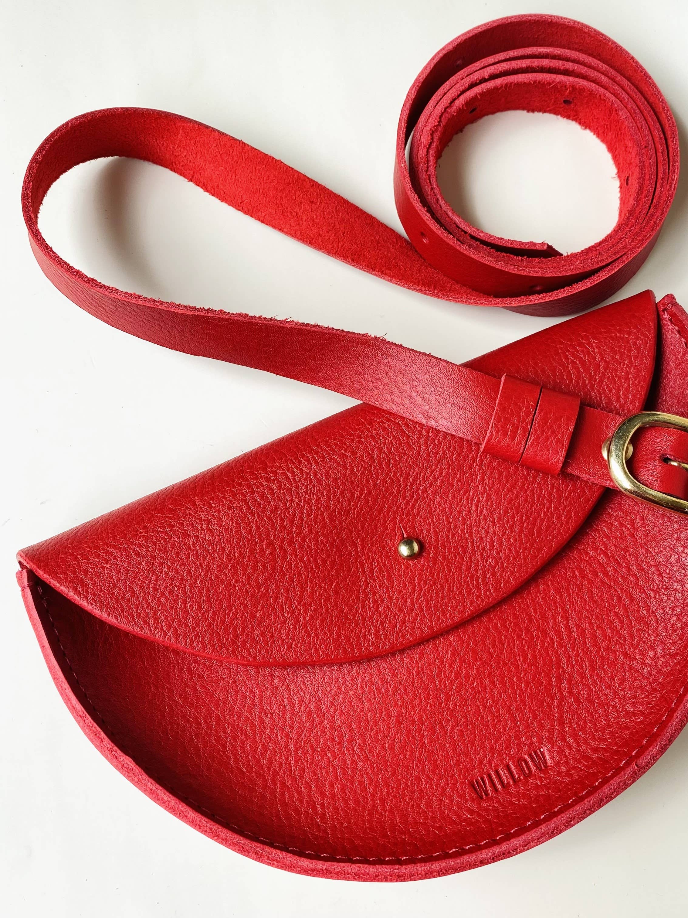 Willow – wholesale Crossbody bag – Women's – Large Leather Halfmoon Crossbody Bag11