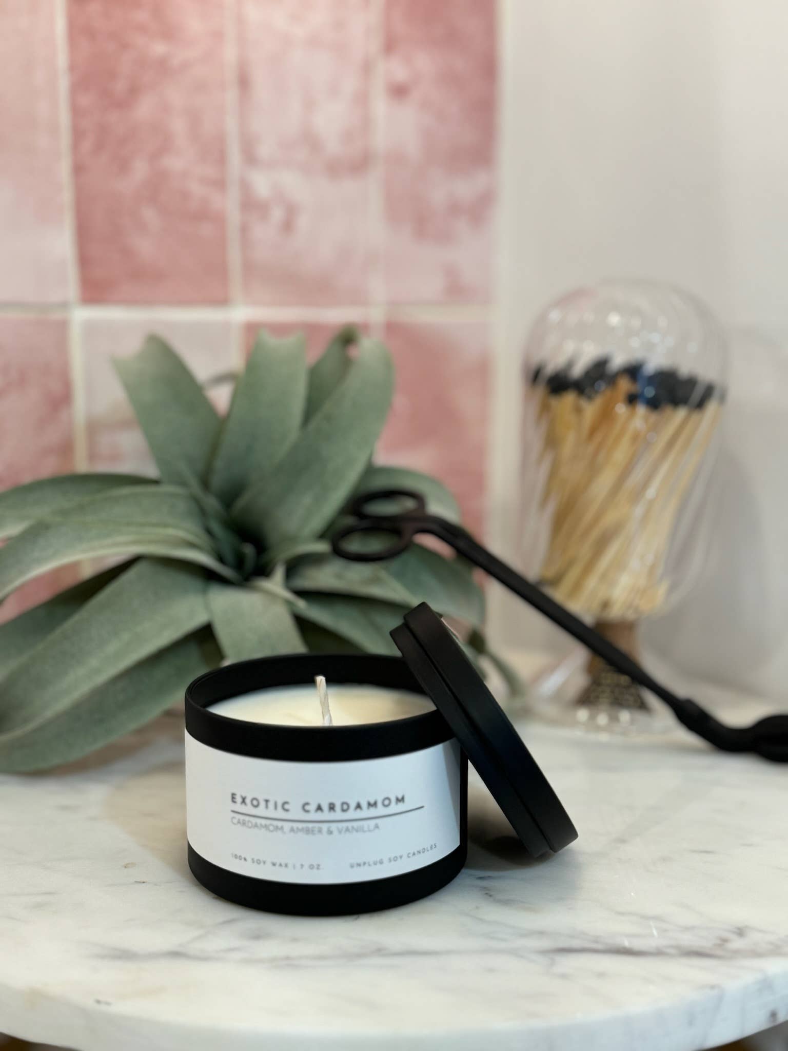 Unplug Soy Candles - Vente Bougies de voyage - Bougie en boîte de voyage en étain noir mat13