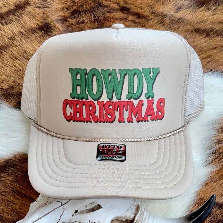 Chapeau de camionneur Howdy Christmas Western en mousse pour la vente par Ranchy Roan Boutique