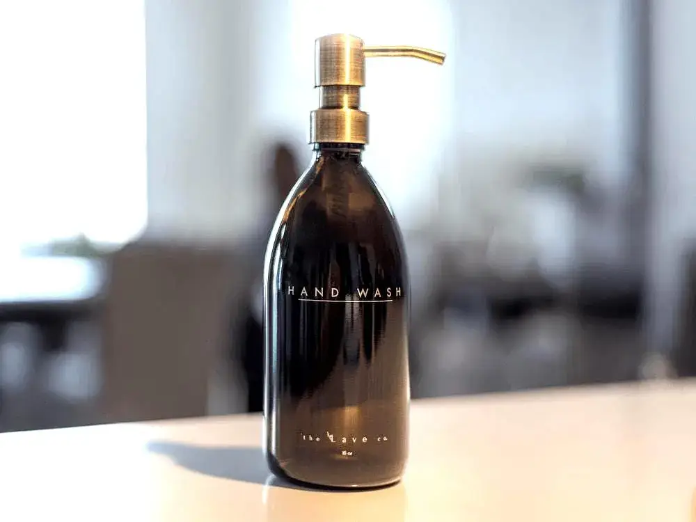 the Lave co - Wholesale Soap Dispenser - 16 oz Amber Glass "Hand Wash" Dispenser w/ Gold Pump1