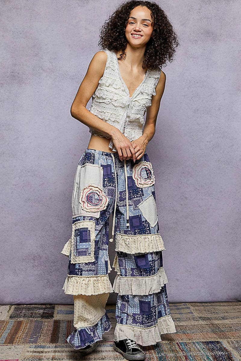 Pol Clothing - Wholesale Blouse - Women's - V-neck sleeveless cropped woven lace top26