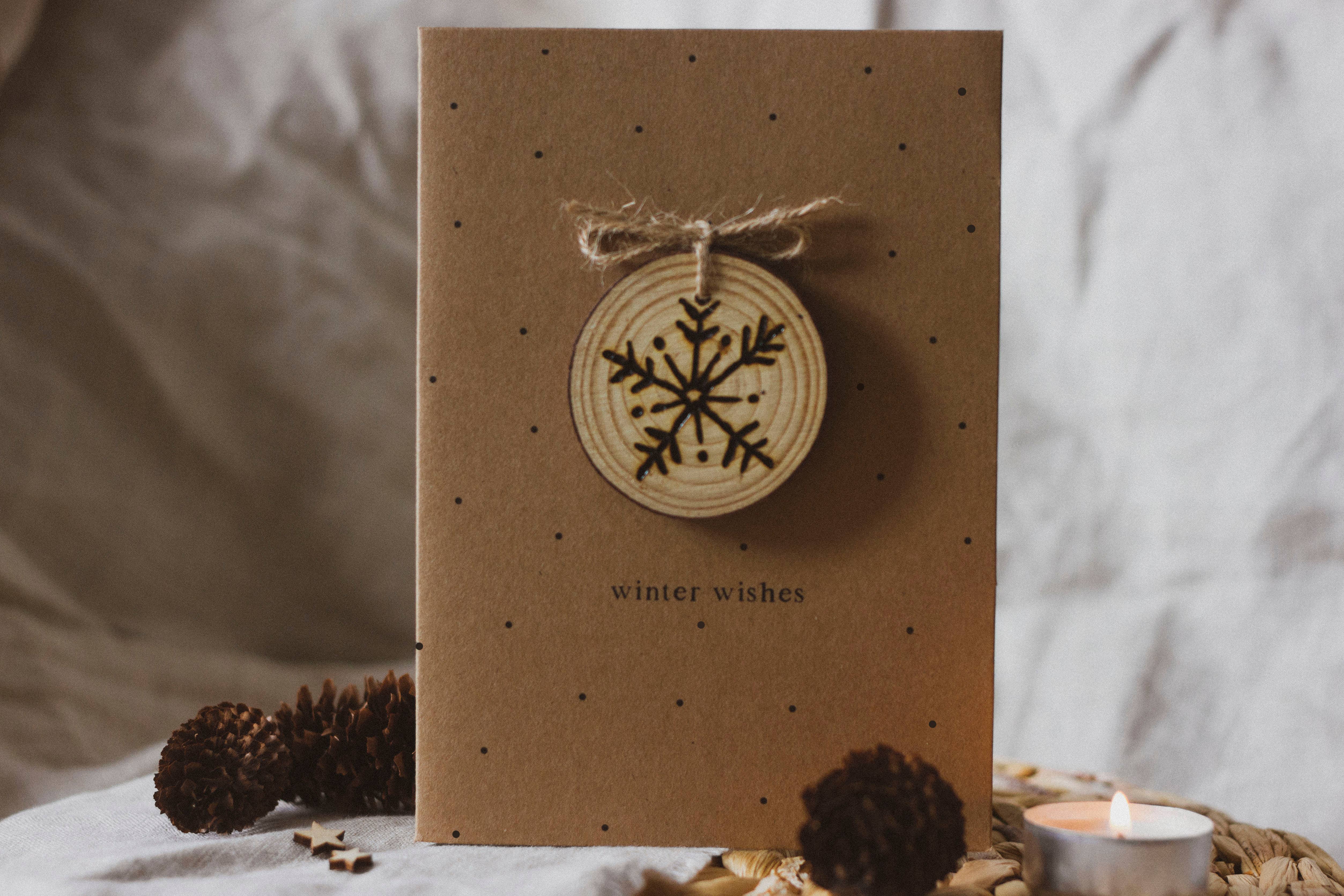 Bobella Co. – wholesale Christmas card – Christmas Card with Wooden Keepsake Decoration7