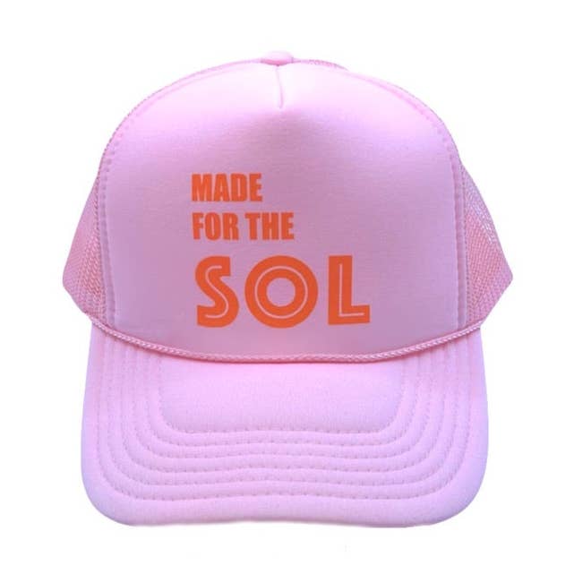 LAVET TIL SOL Trucker Hat for engroshandel hos Moliko LLC.