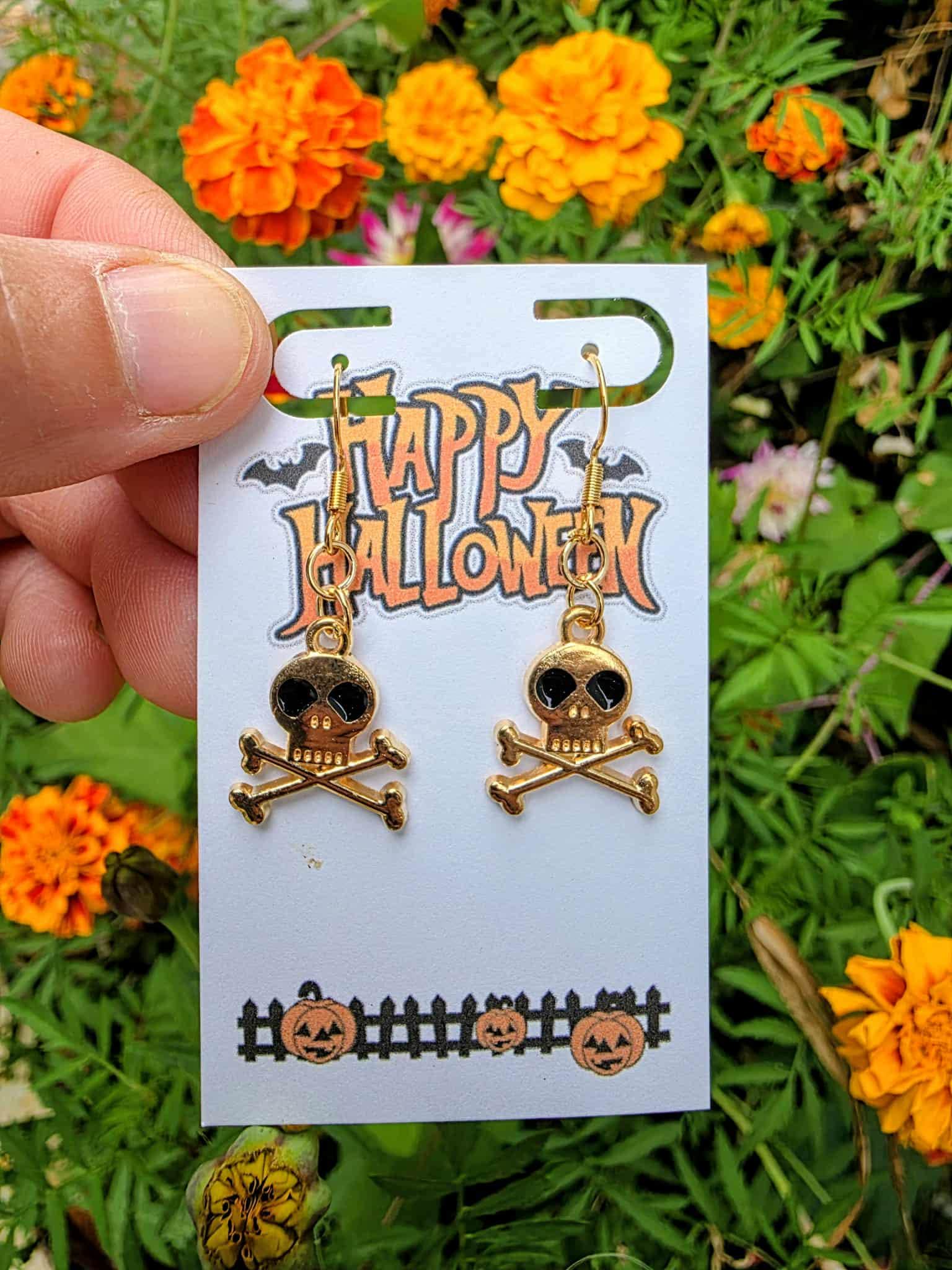 Bad Apple Designs - Wholesale Dangle earrings - Gold Skull & Crossbones Gothic Pirate Halloween Earrings