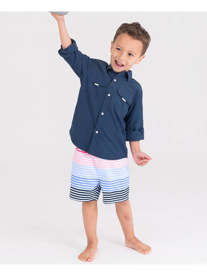 Blu Camicia da pesca per bambini blu navy con protezione solare e bottoni in vendita all'ingrosso su Faire5