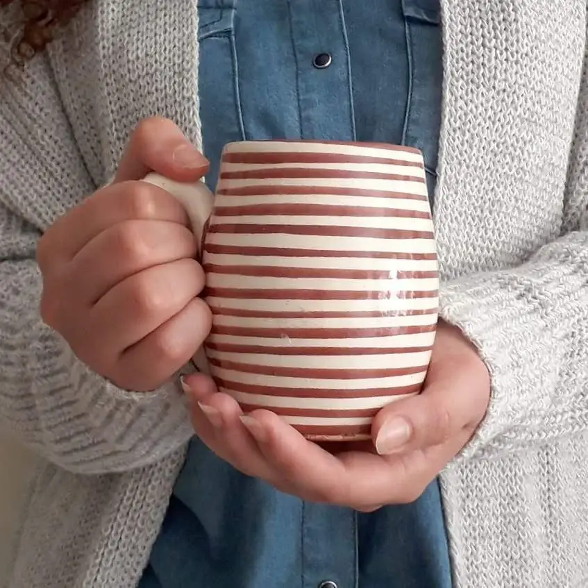 High crafty - Wholesale Koffiemok - ☕ Keramische Mokken – Handgeschilderde Strepen (Set van 2)0