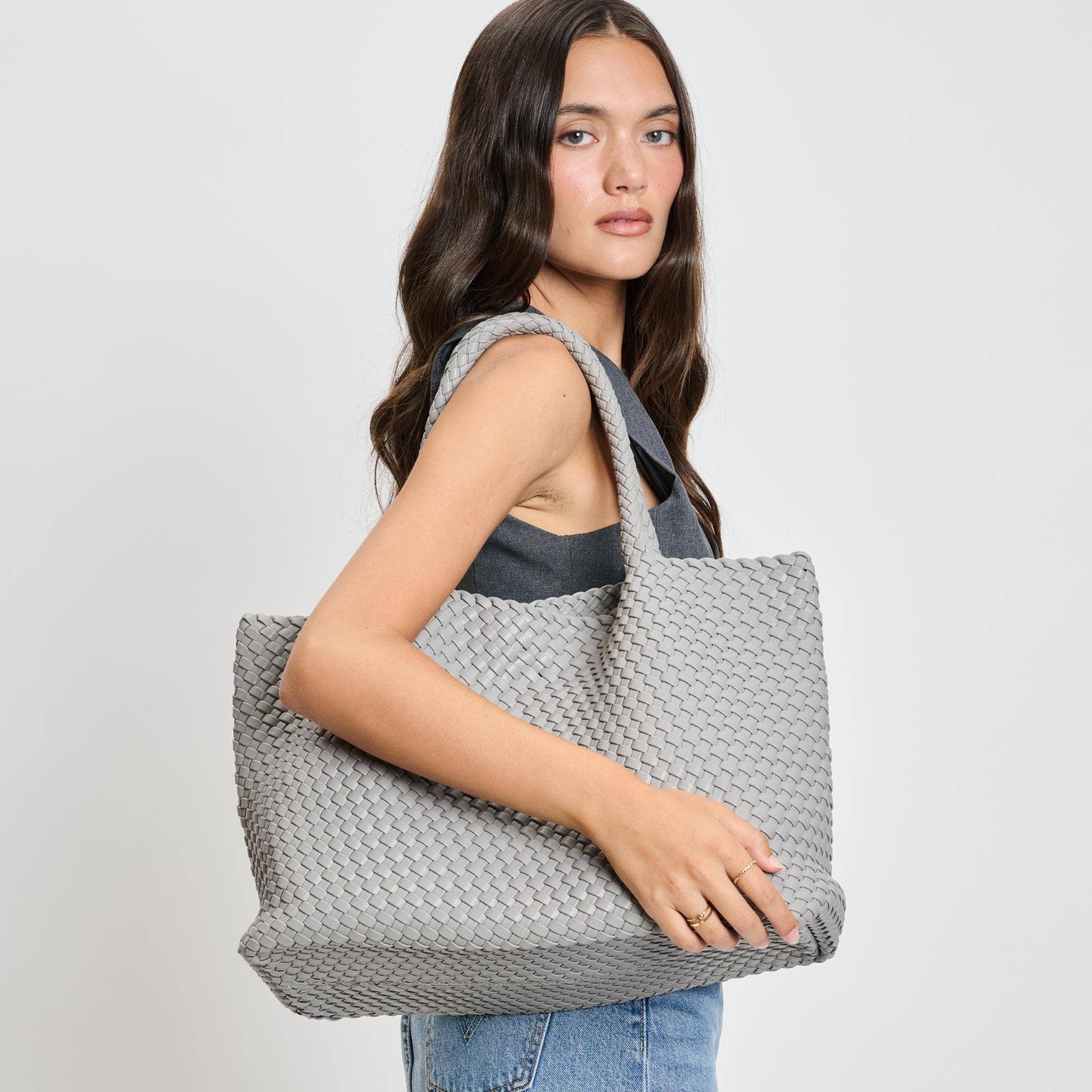 Moda Luxe - Vendita all'ingrosso Borsa tote - Donna - Borsa tote intrecciata in pelle vegana Solana58