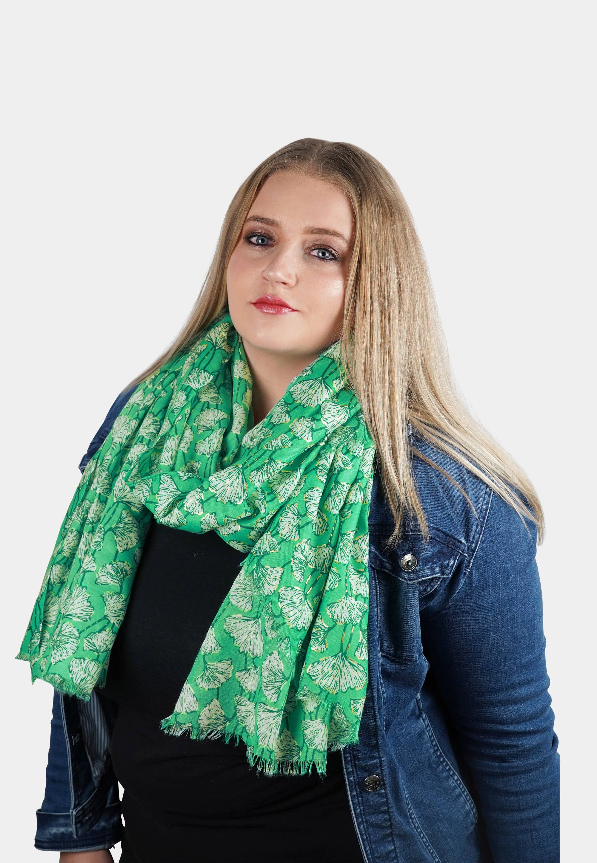 HJS – wholesale Scarf – Women's – Printed scarf 'CLOVER' - made of viscose with golden print16