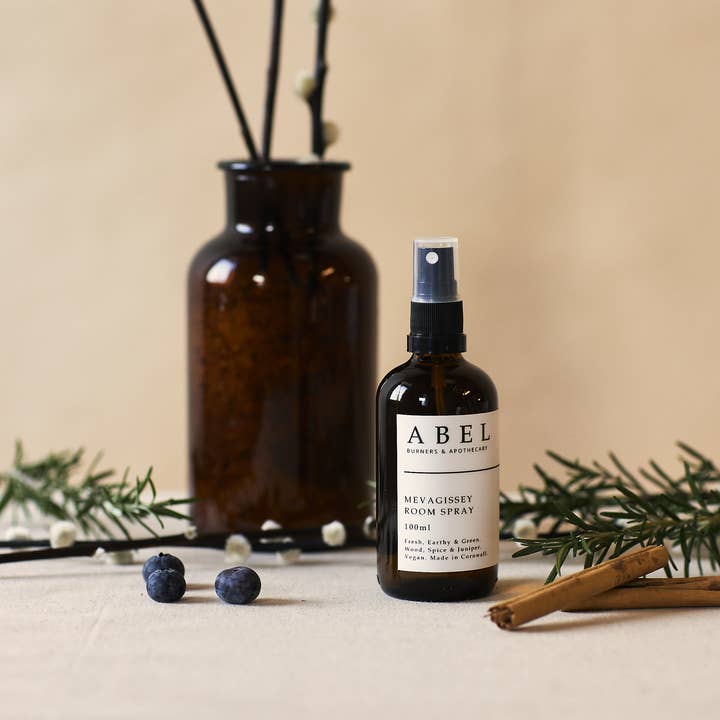 Abel Burners – Großhandel Raum- & Wäschespray – Mevagissey Raumspray, 100 ml, Wacholder, Erde und Gras