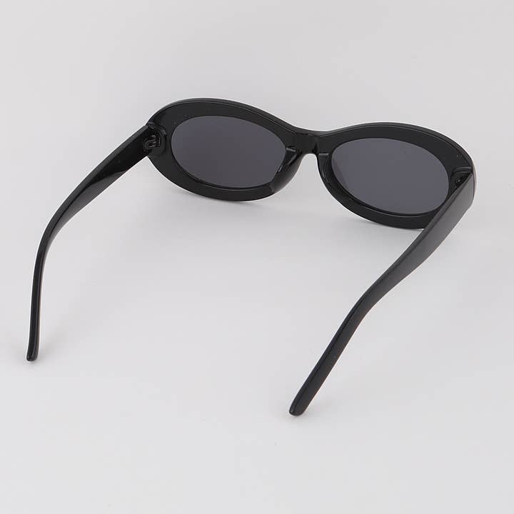 Mix Color Retro Oval Sunglasses for wholesale on Faire1