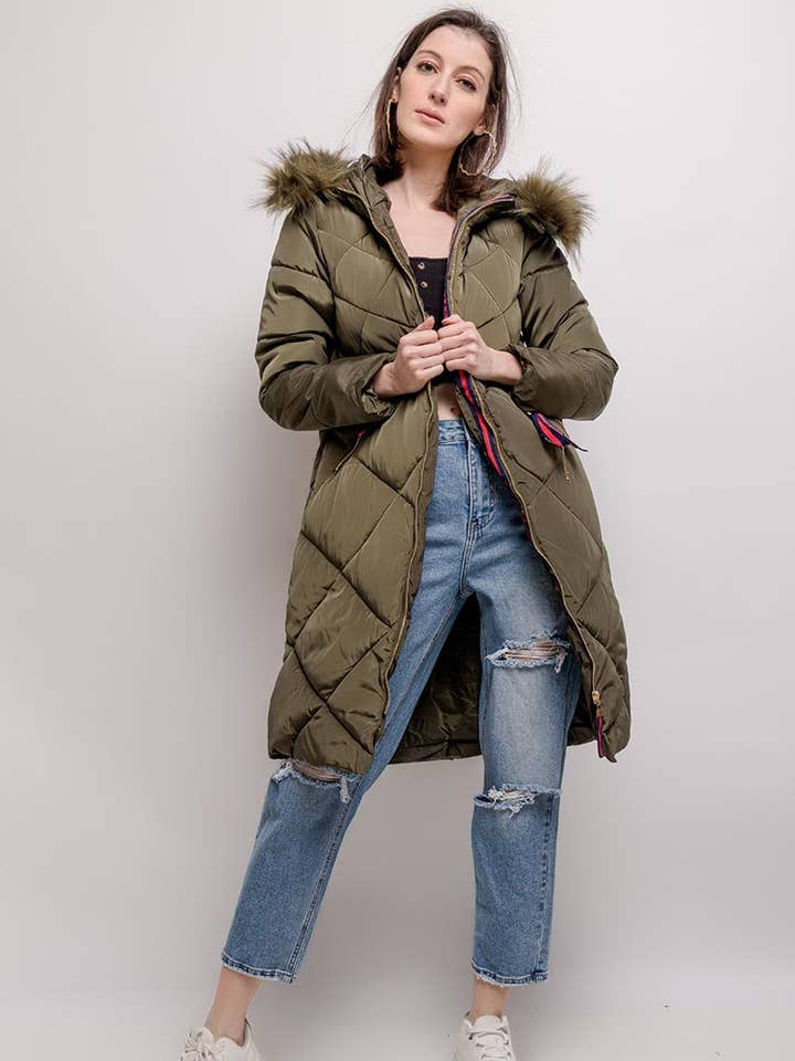 Cappotto lungo BELLA cachi con cappuccio in pelliccia per la vendita all'ingrosso da parte di MACMAX