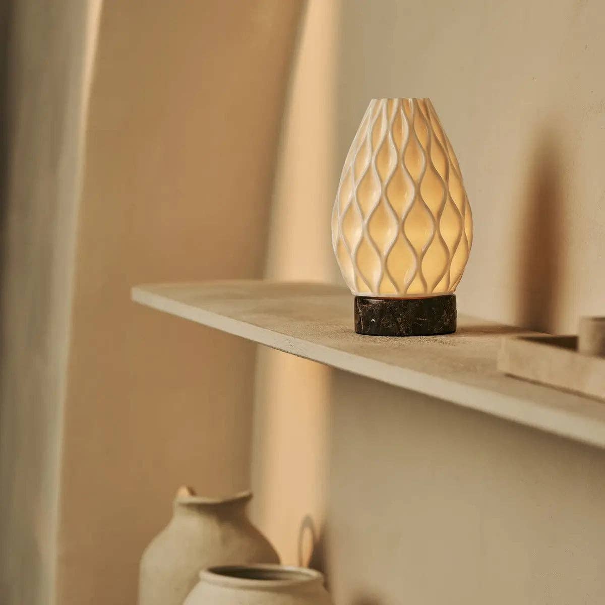 Tavellio - Wholesale Accent/Desk Lamp - Vela Dark Brown Marble Cordless Table Lamp | 3D-Printed Porcelain, Dimmable & Up to 100 Hours of Battery Life5