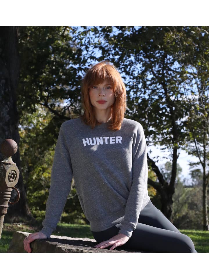 Levade Kentucky - Wholesale Graphic Sweatshirt - Women's - Vintage Varsity Sweatshirt1