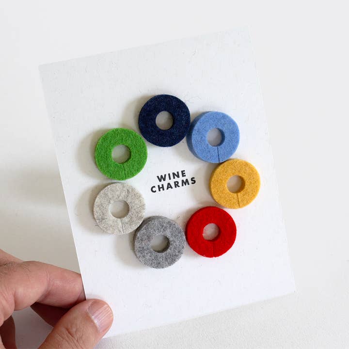 Charms à vin - Ensemble de 7 - Feutre de laine 100% épaisseur 5 mm pour la vente par Lion Looms