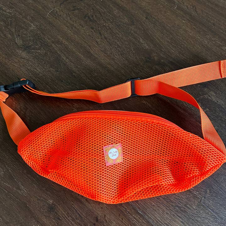 The Salty Babe - Wholesale Belt Bag - Women's - Slim Shelling waist pack