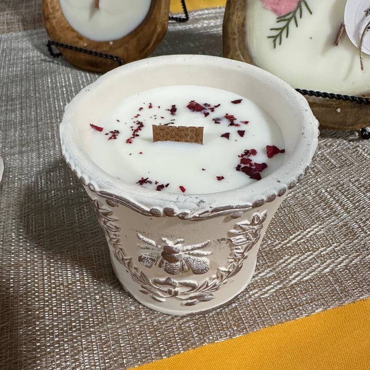 Brown's Creek Honey Farm - Wholesale Jar/Filled Candle - Bee Planter Soy Candle3