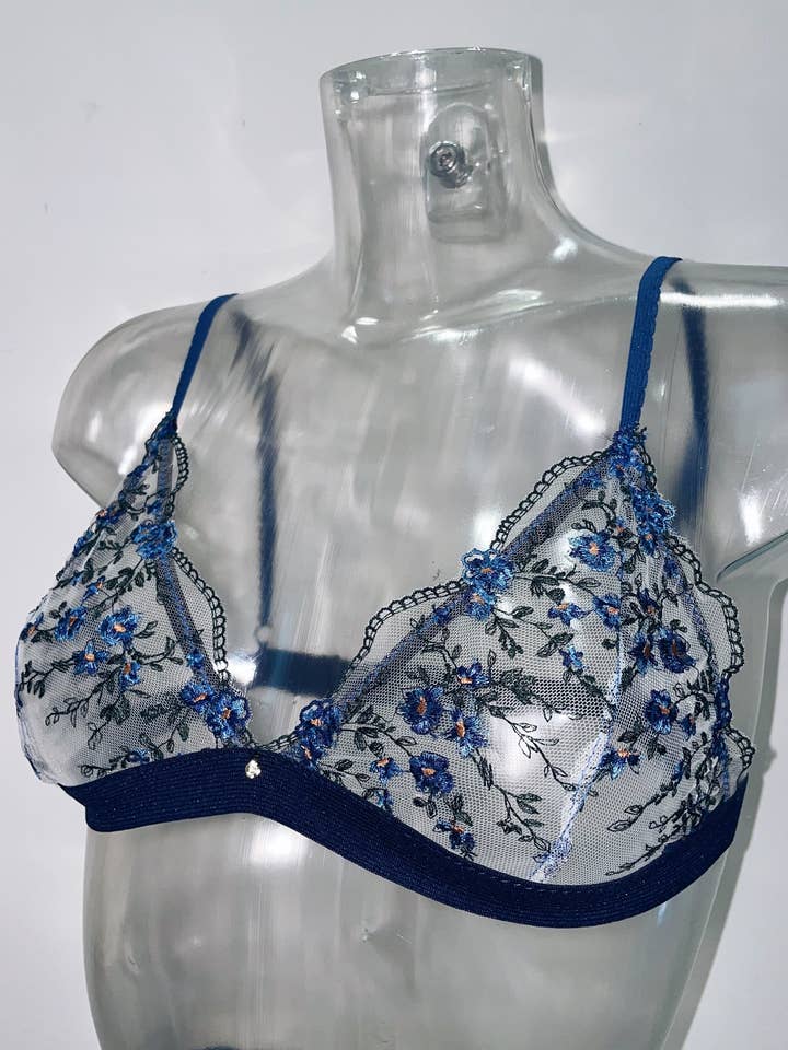 Abigail Walker lingerie – wholesale Lingerie Set – women's – Bluebell Embroidered Lingerie Set2
