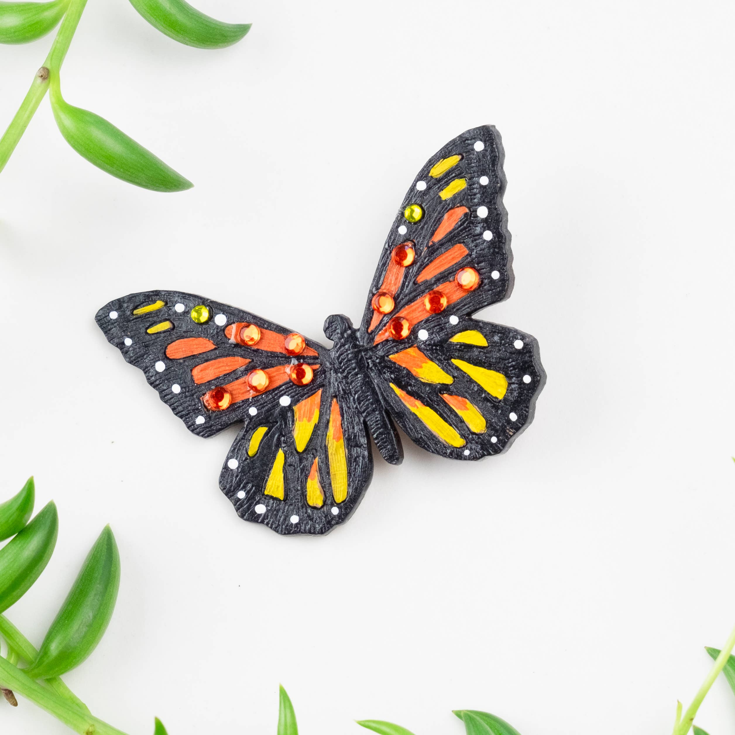 Tulia's Artisan Gallery - Venta al por mayor Broches - Broche Monarch3