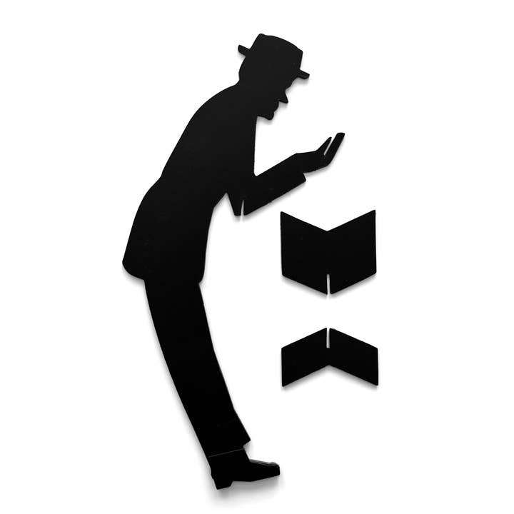 Elements2 Design - Wholesale Sculpture - Pendulums Bookman - Kinetic Balancing Sculpture3