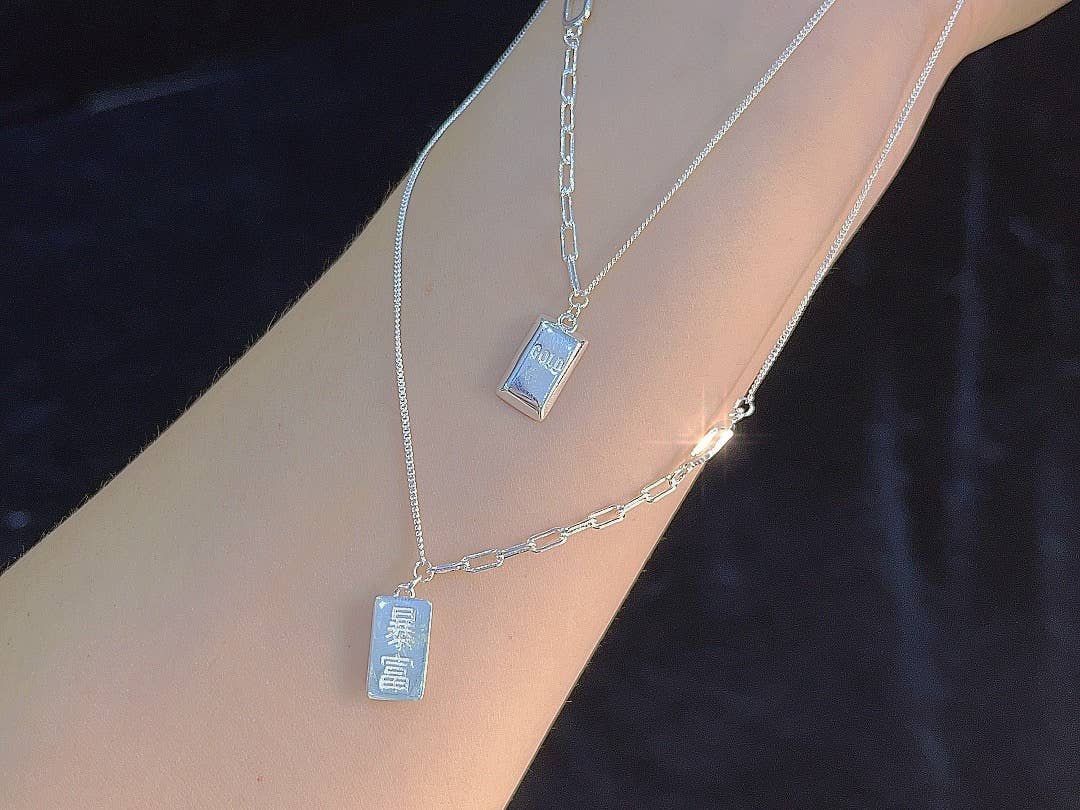 Ladylande - Wholesale Pendant/Charm Necklace - Silver Luxe Bar Pendant Necklace  engraved "Wealth & power4