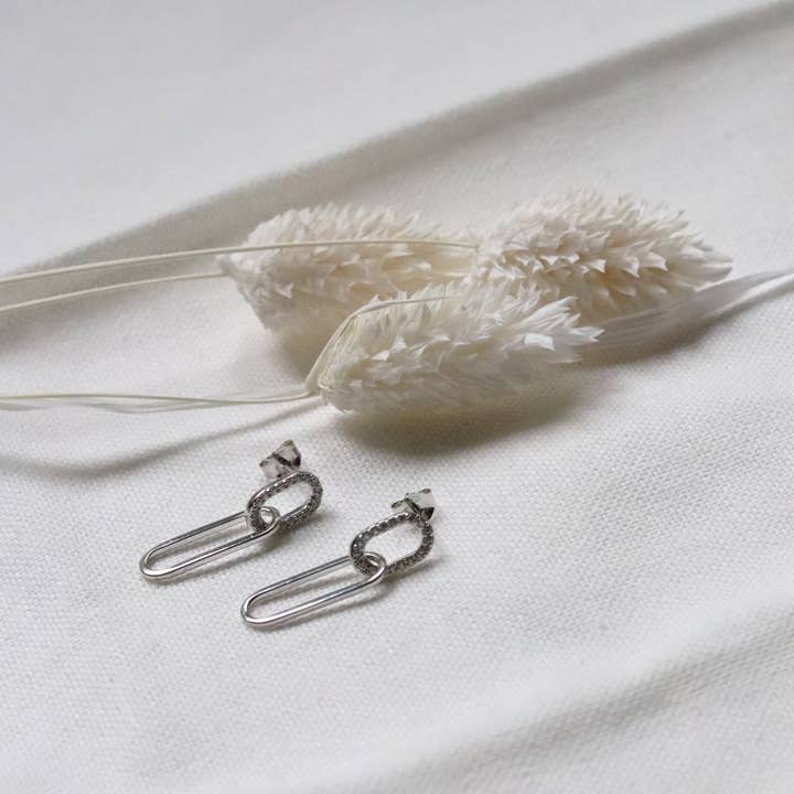 Helga pour la vente par Snowflakes