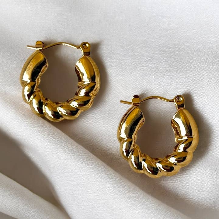 DUESTELLE ITALIA – Brincos de argola por atacado – Genevieve Swirls - Brincos Chunky entrelaçados ouro0