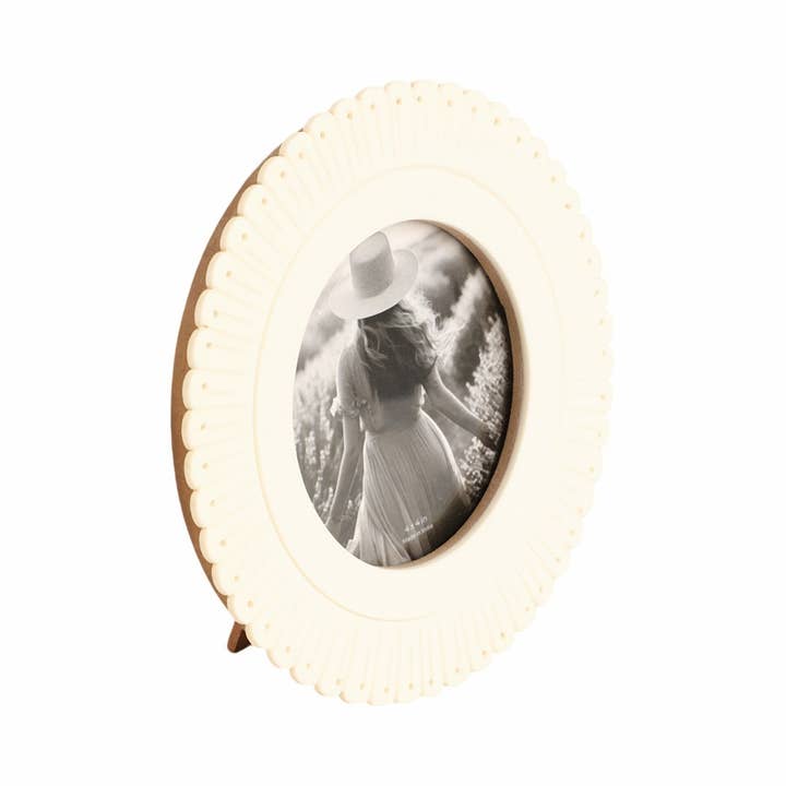 Sagebrook Home - Wholesale Picture Frame - Photo Frame - Ivory Resin Round Solid Etched Petal, 4x4 in.6