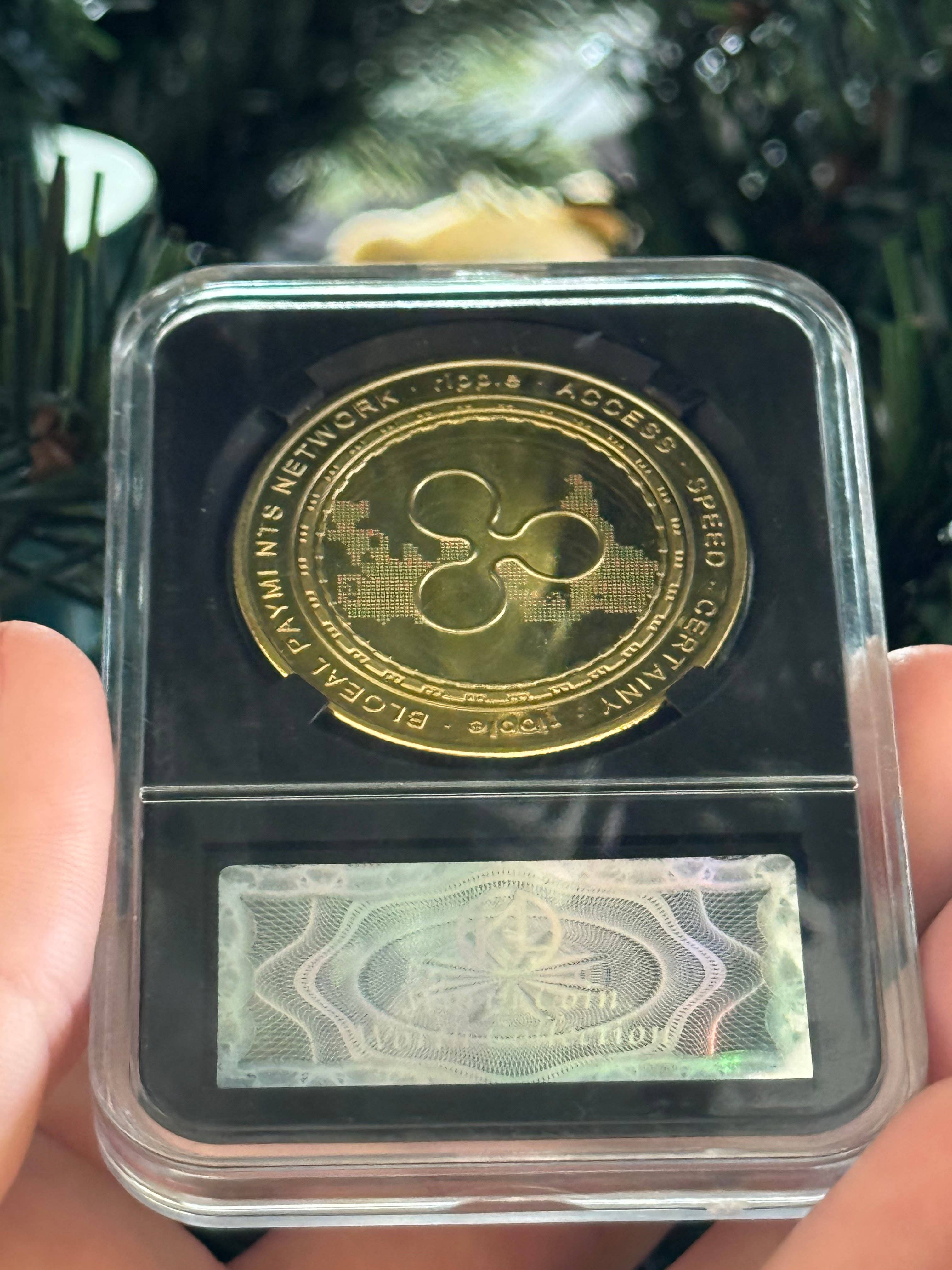 Wholsale XRP Fysieke Munt Gouden Kleur in Rechthoekige Beschermhoes voor je  winkel - Faire