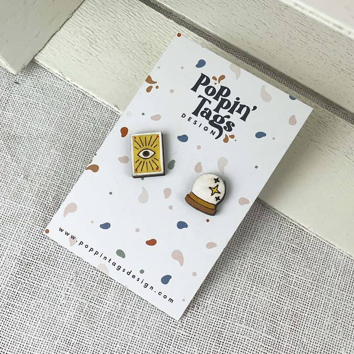 Houten oorbellen: tarot voor wholesale door Poppin' Tags Design